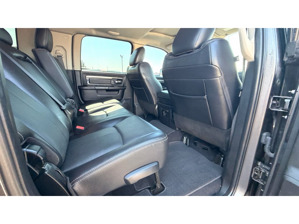 Used 2018 Black Ram Laramie image 12