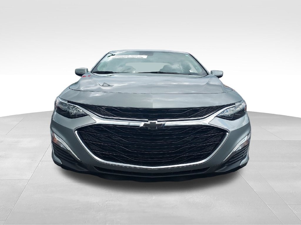 Used 2024 Gray Chevrolet RS image 8