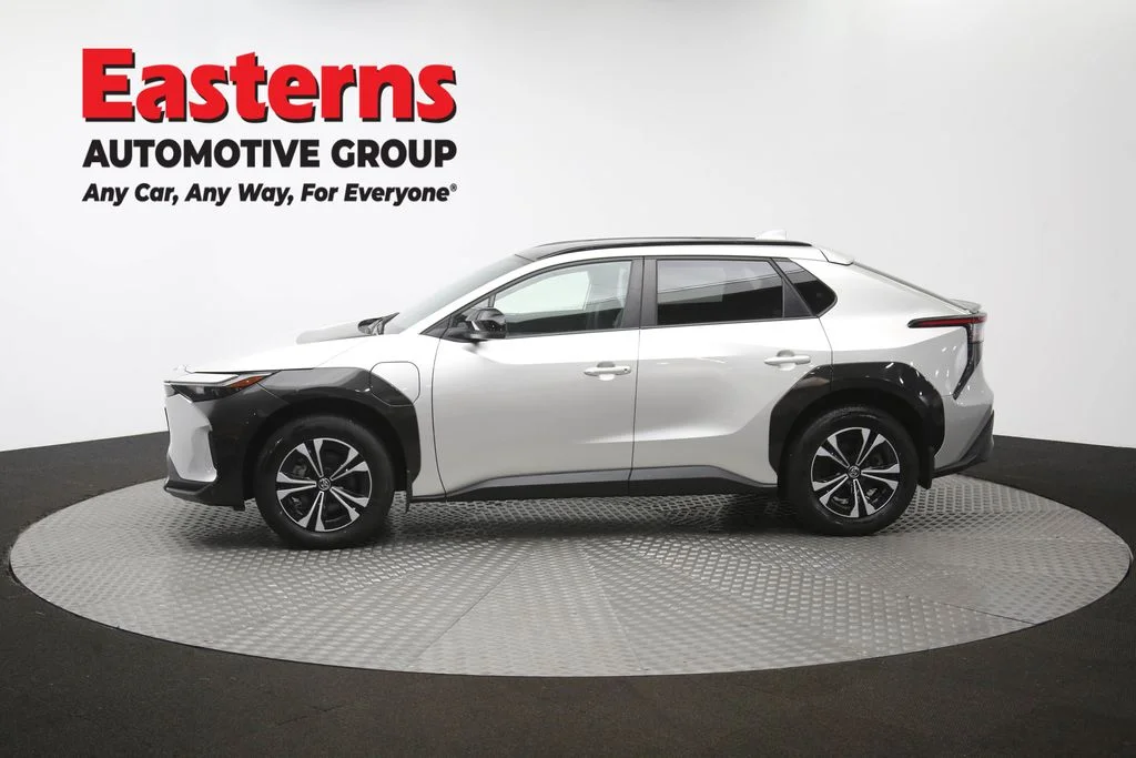 Used 2023 Silver Toyota XLE image 59