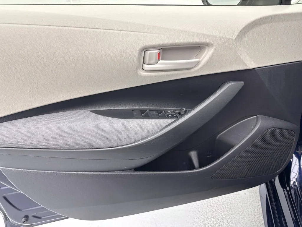 Used 2023  Toyota LE image 21