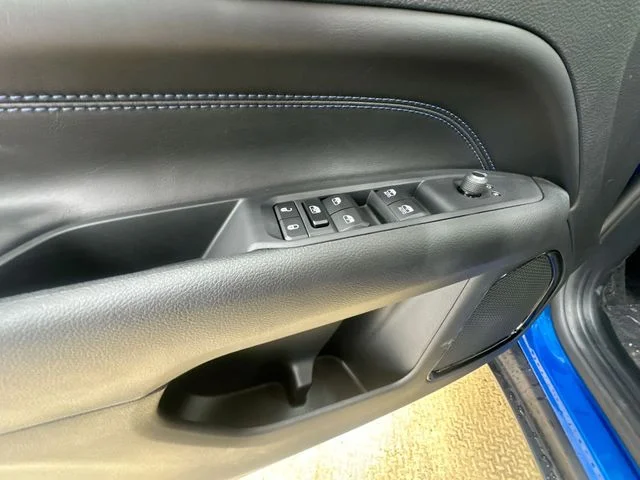 New 2026 Hydro Blue Pearlcoat Jeep Altitude image 16