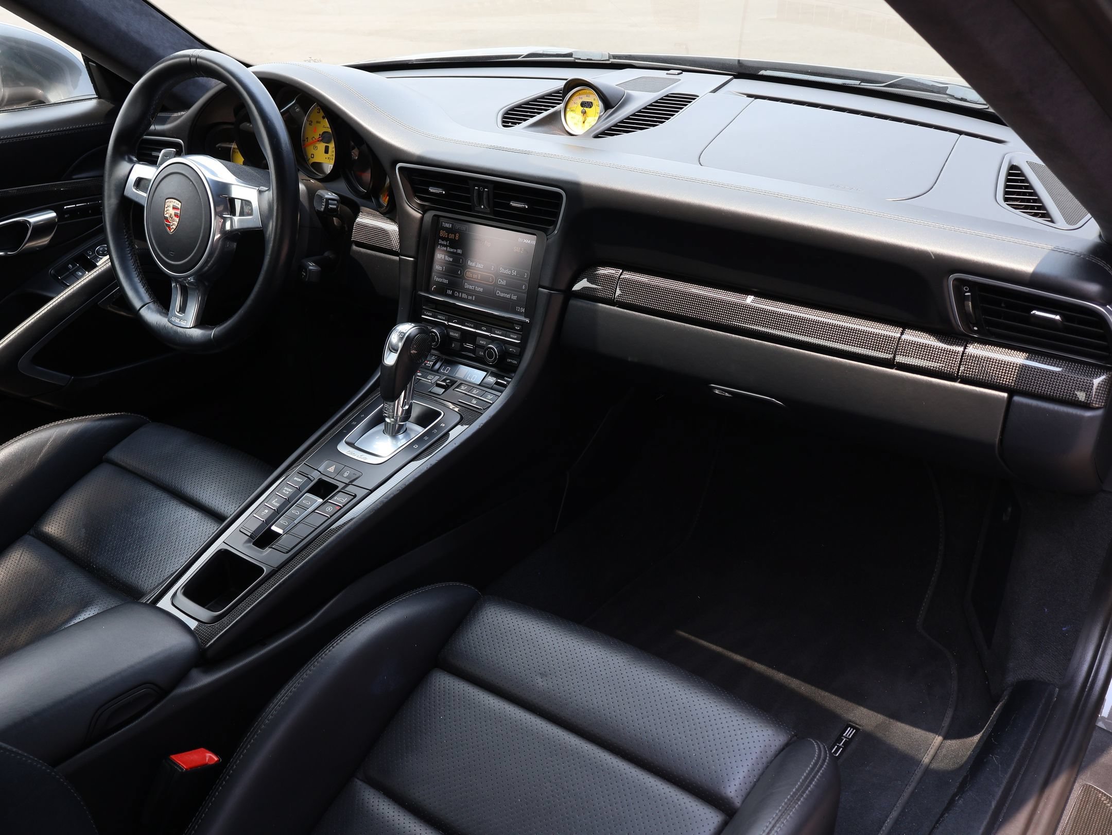 Used 2014 Agate Gray Metallic Porsche Turbo S image 33