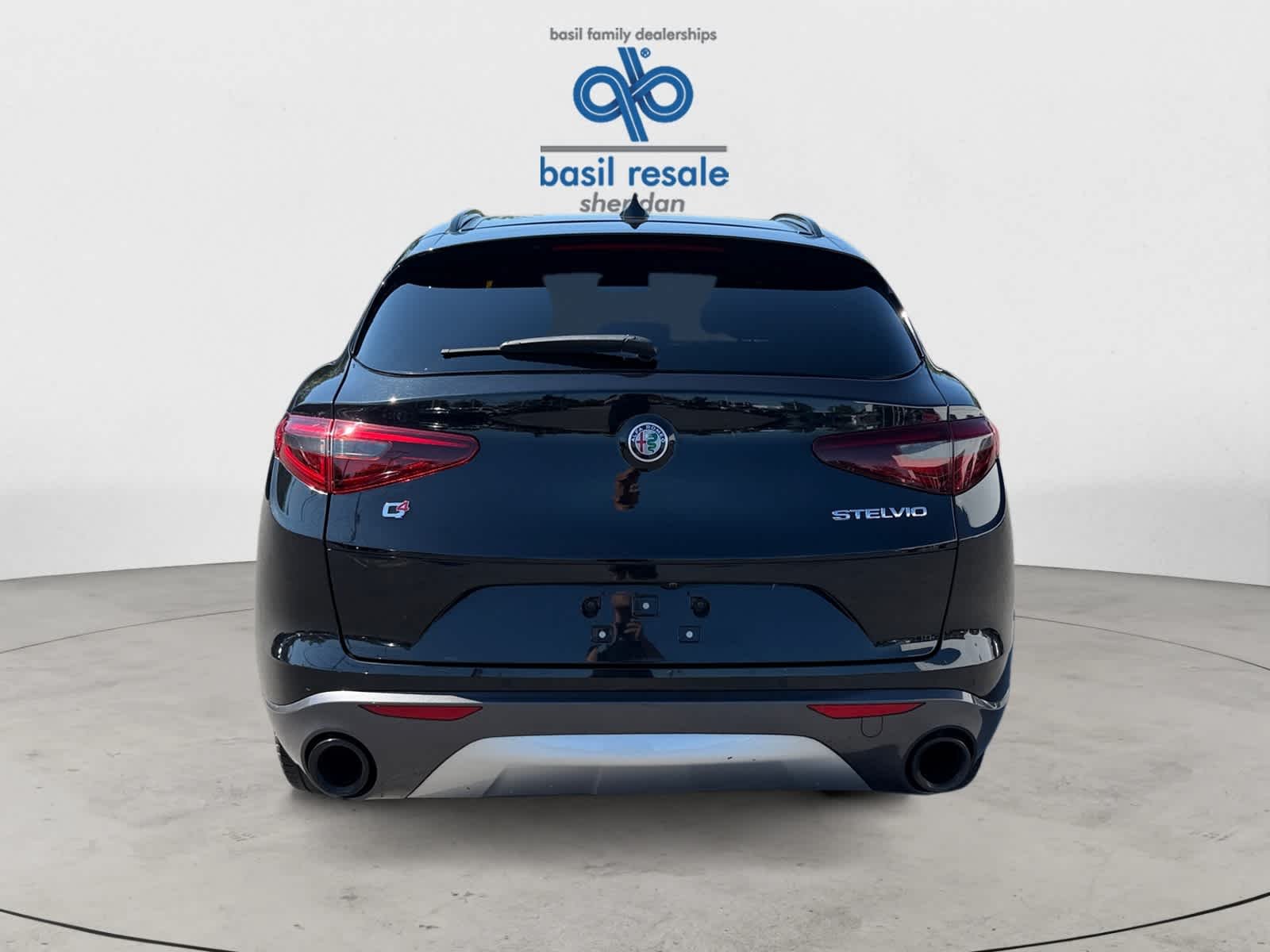Used 2023 Vulcano Black Metallic Alfa Romeo Ti image 5