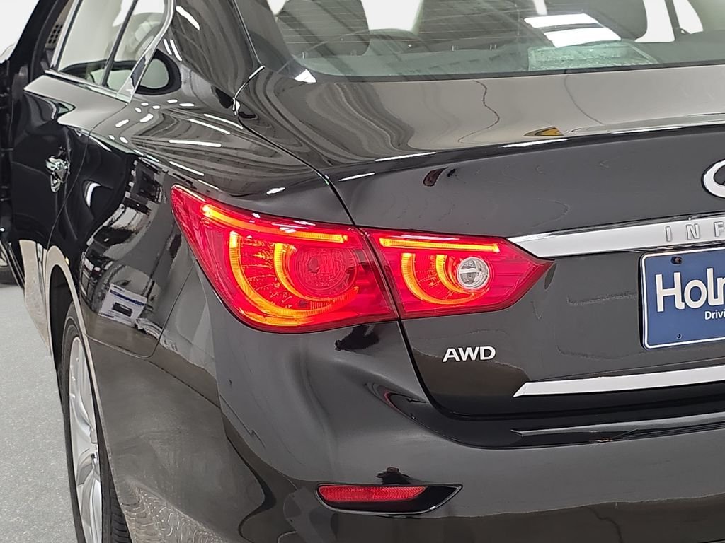 Used 2015 Black Obsidian INFINITI Base image 34