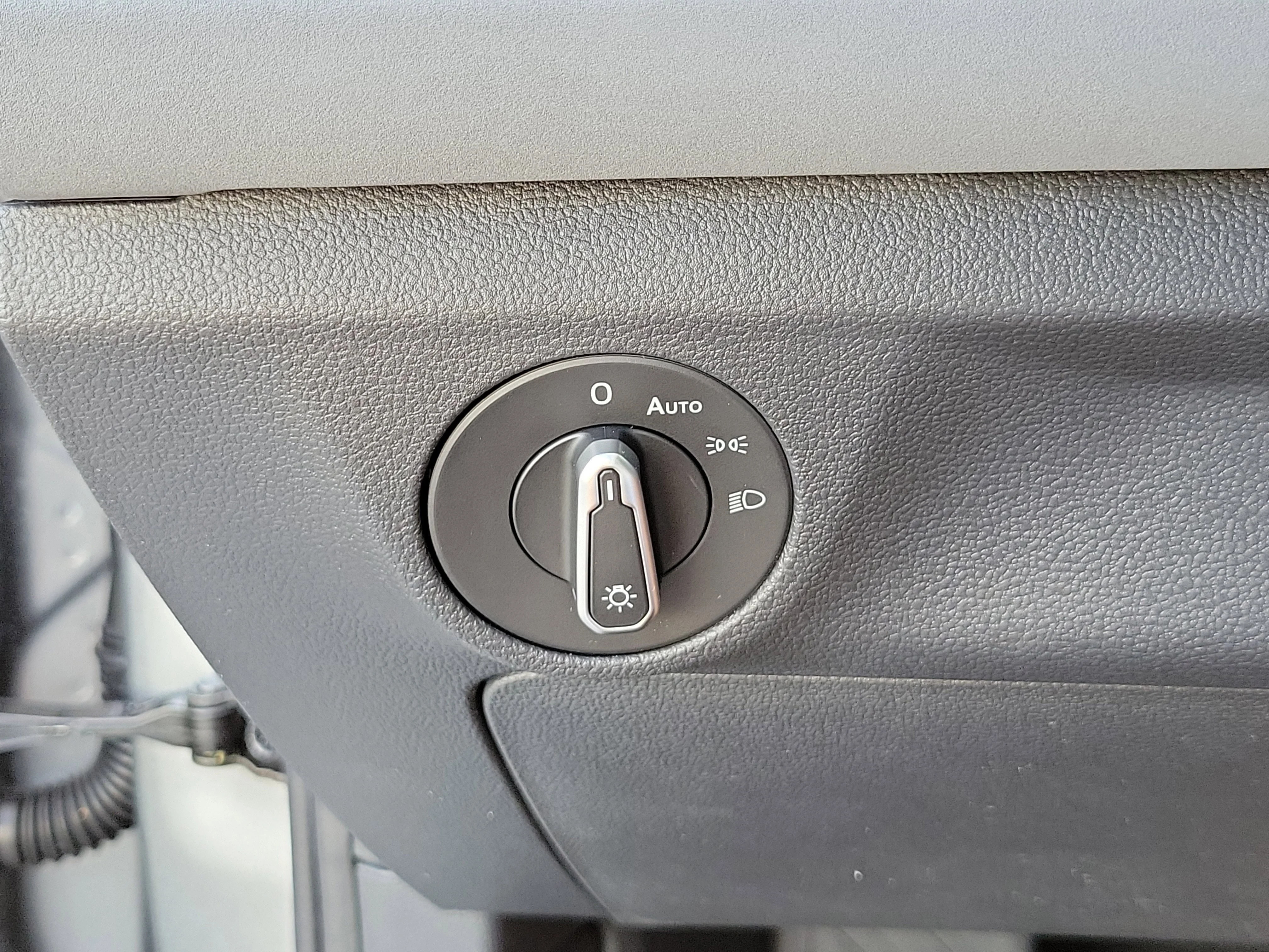New 2026 Silver Volkswagen 1.5T SE image 23