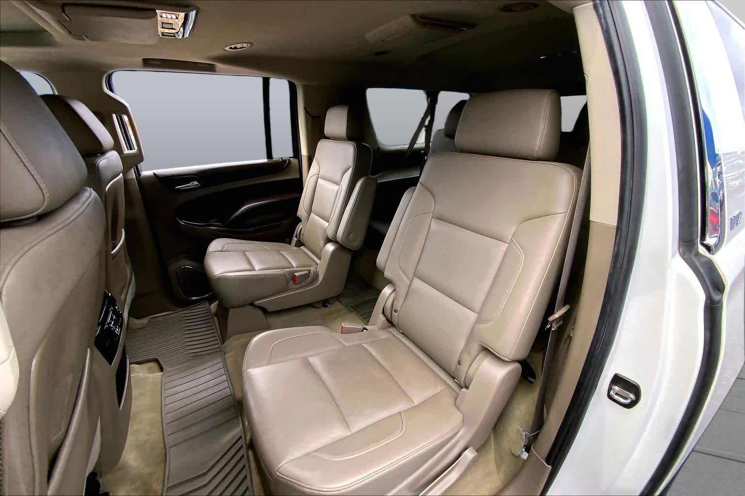 Used 2016 Iridescent Pearl Tricoat Chevrolet LTZ image 20