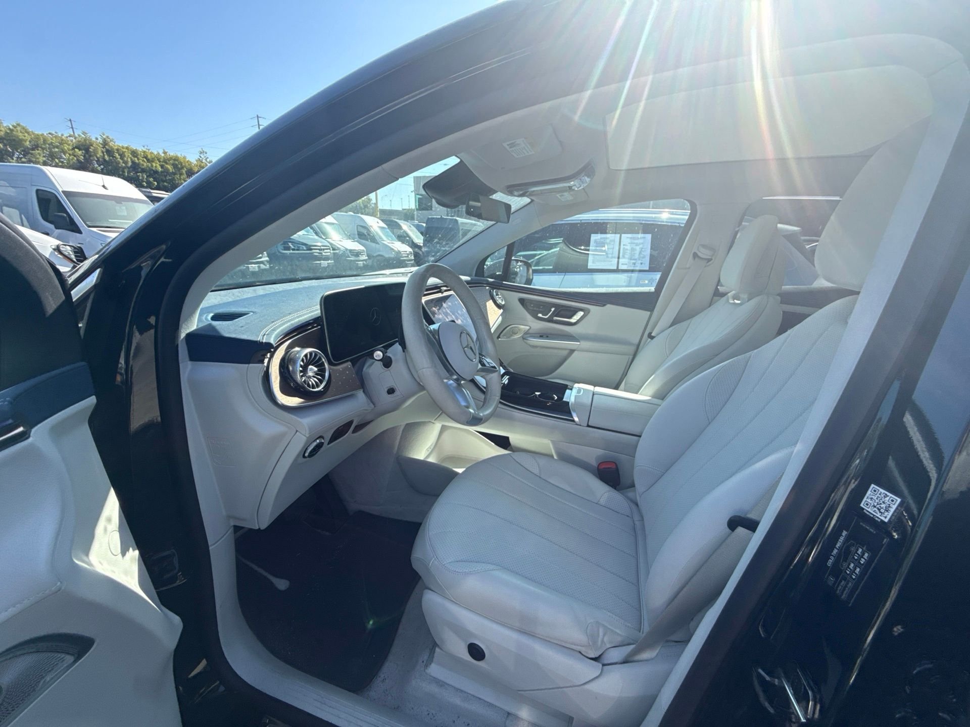 Certified Used 2024 Green Mercedes-Benz 350+ SUV image 2