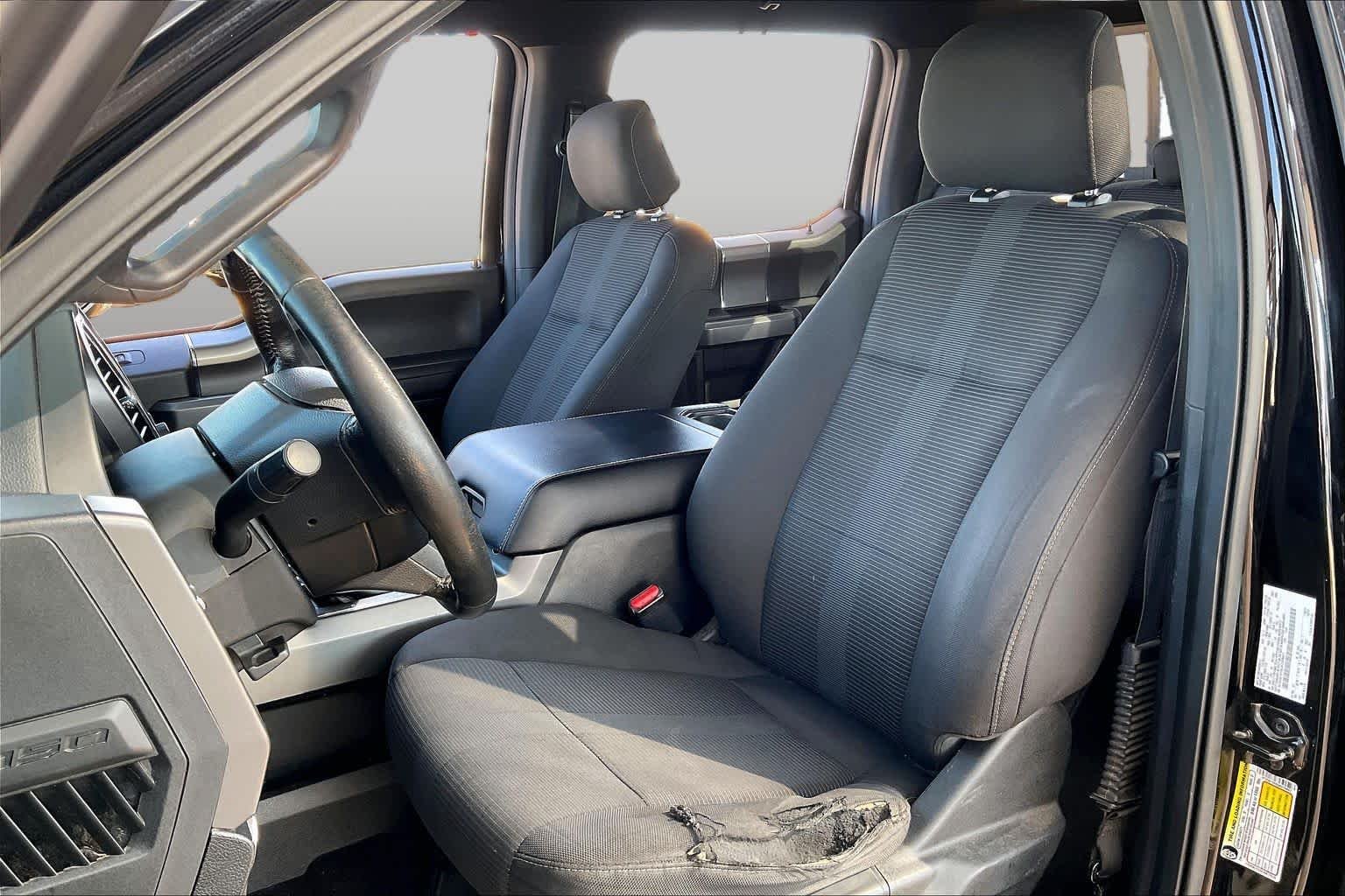 Pre-Owned 2016 Ford F-150 XLT