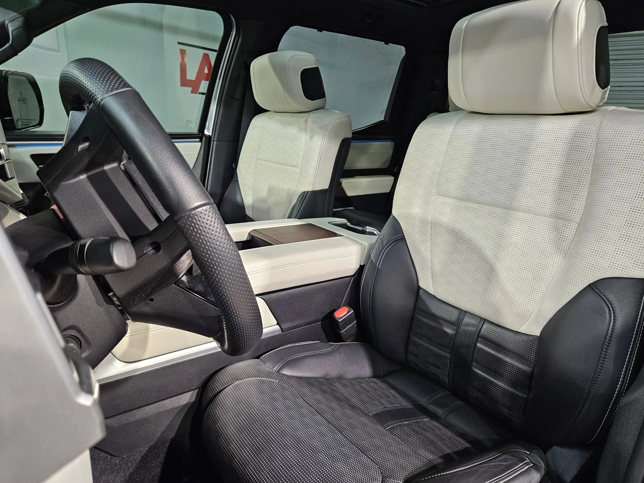 2024 Toyota Tundra Capstone - Photo 24