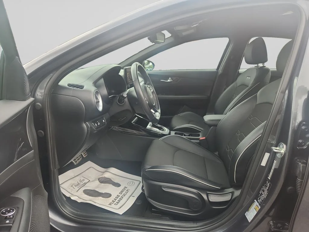 Used 2023 Gray Kia GT-Line image 10