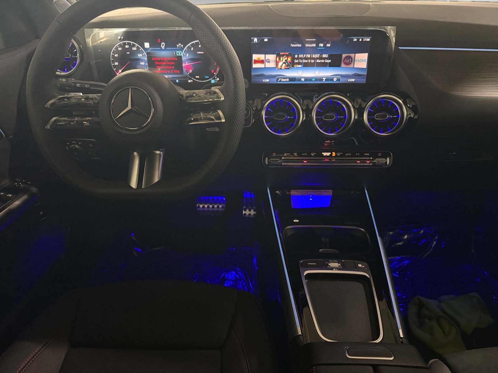 New 2026 Polar White Mercedes-Benz GLA 250 image 14