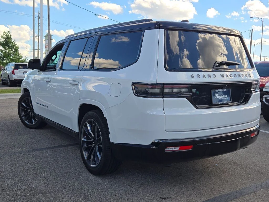 Used 2025 White Jeep Series II image 18