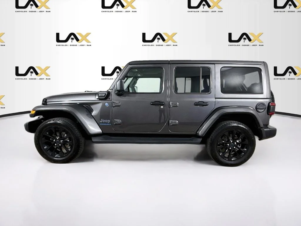 Used 2025 Gray Jeep Sahara 4xe image 4