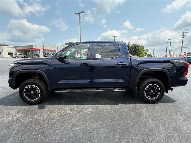 New 2026 Toyota Tundra SR5 SR5 CREWMAX 5.5