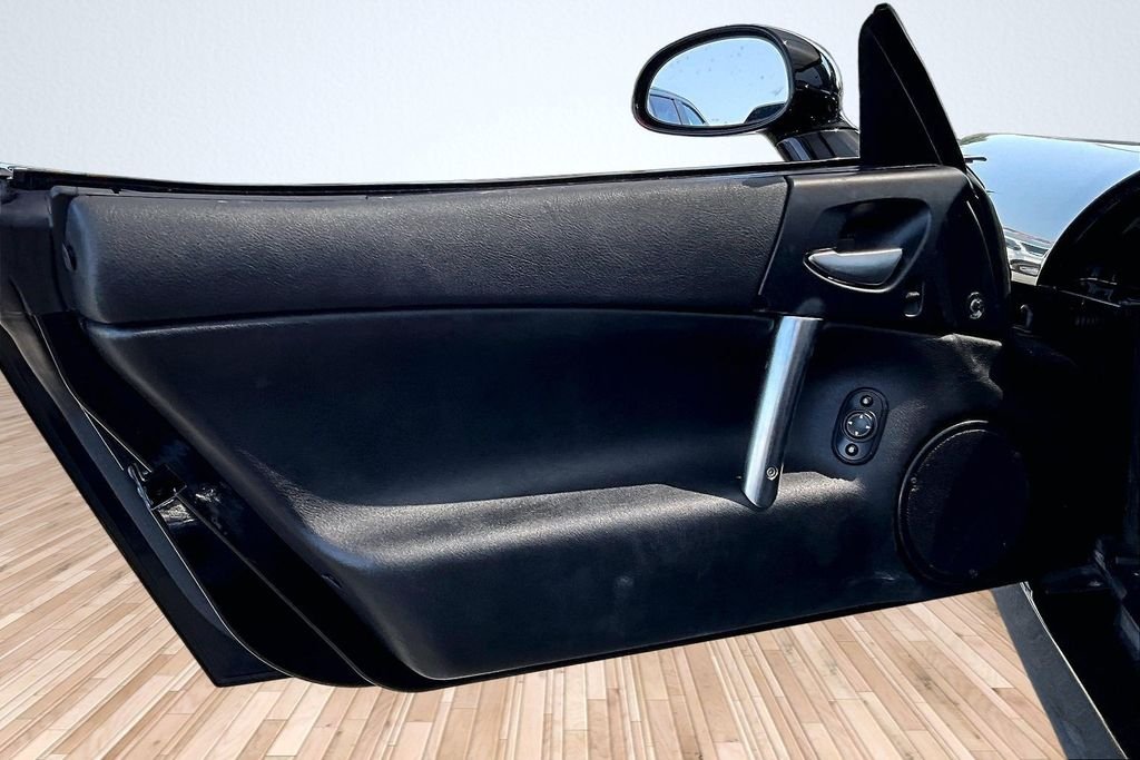 Used 2005 Black Dodge SRT10 image 14