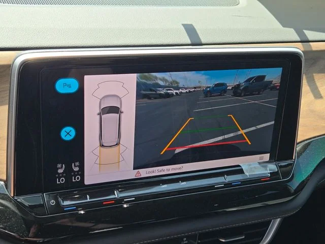 New 2026 Silver Volkswagen 2.0T SE w/Technology image 12