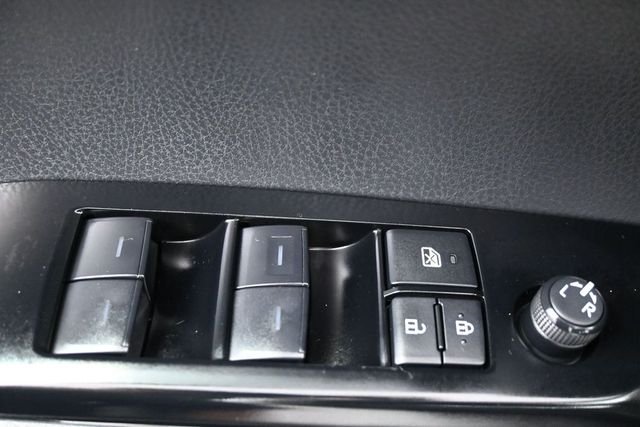 Used 2025 White Toyota LE image 14