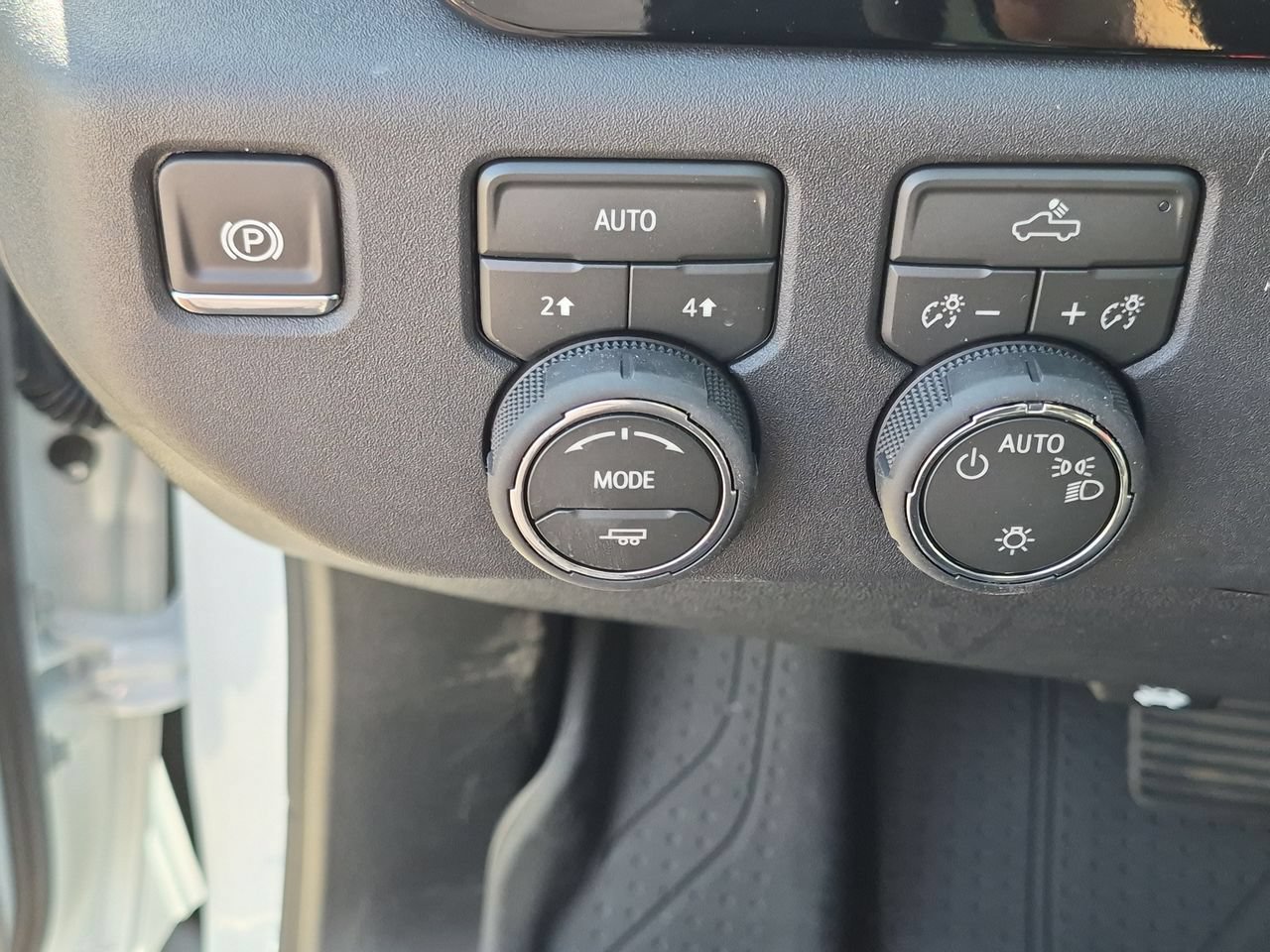 2026 Chevrolet Silverado 1500 LT - Photo 18