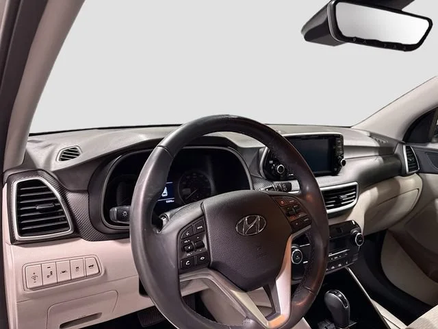 Used 2020  Hyundai Sport image 7