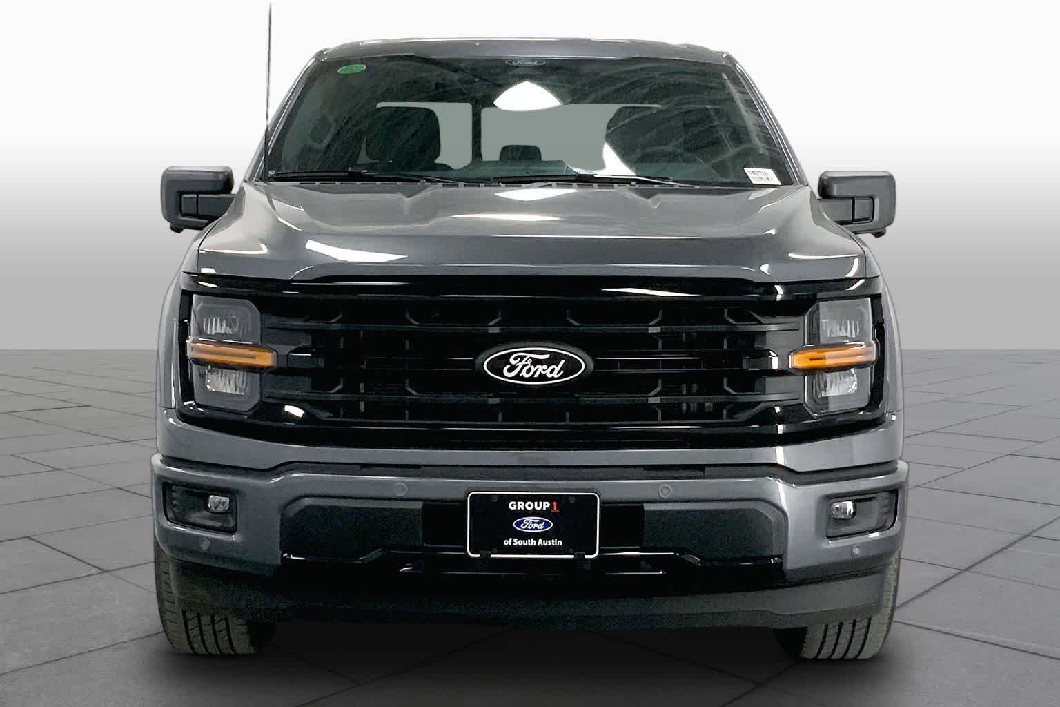 New 2026 Carbonized Gray Metallic Ford XLT image 2