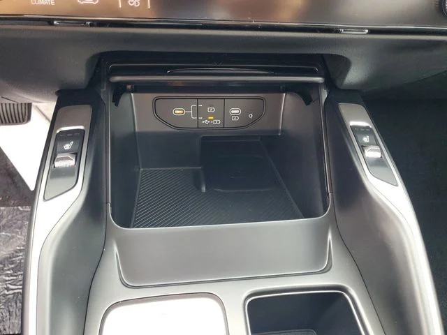 2025 Kia Sorento EX Hybrid - Photo 19