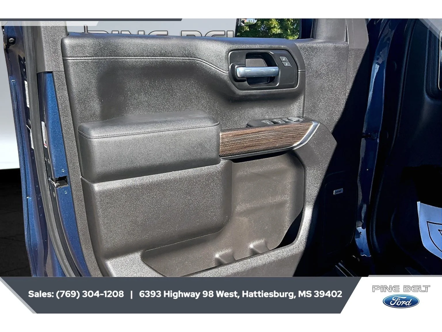 Certified Used 2019 Northsky Blue Metallic Chevrolet LT Trail Boss image 18