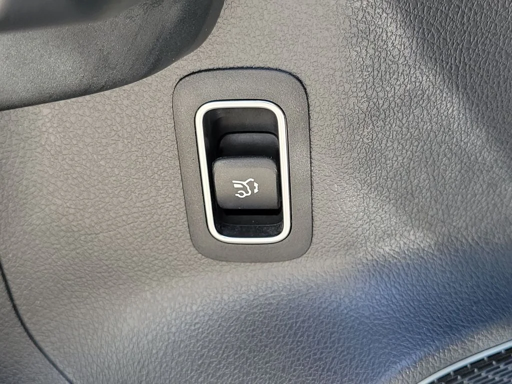 Used 2023 Black Mercedes-Benz 300 image 24