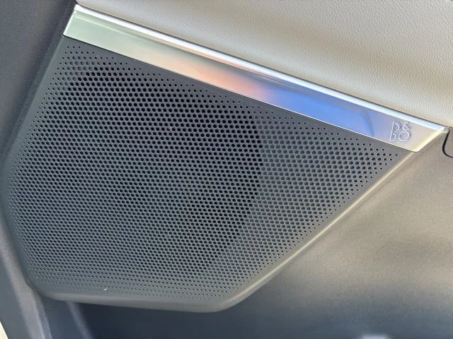 New 2026 Star White Metallic Tri-Coat Ford Platinum® image 39