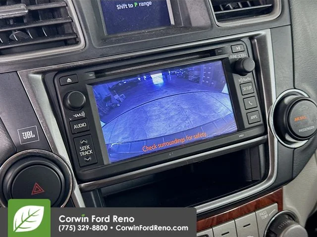 Used 2013 Nautical Blue Metallic Toyota Limited image 13