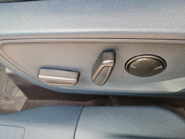 Certified Used 2023 Blue Metallic Ford XLT image 11