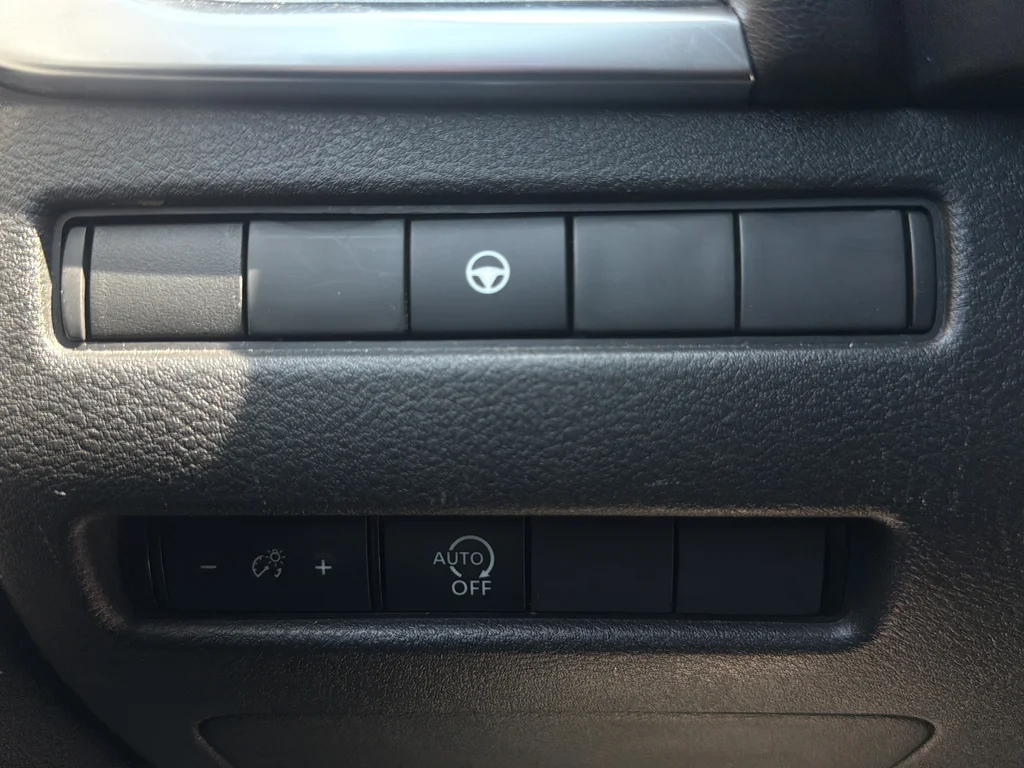 Used 2023 Silver Nissan SV image 22