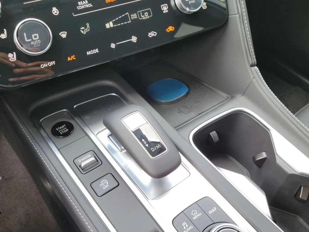 New 2027 HARBOR GRAY INFINITI Luxe FWD image 22