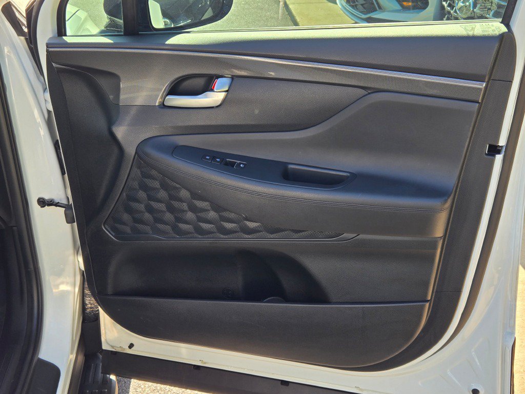 Used 2022 Quartz Hyundai XRT image 4