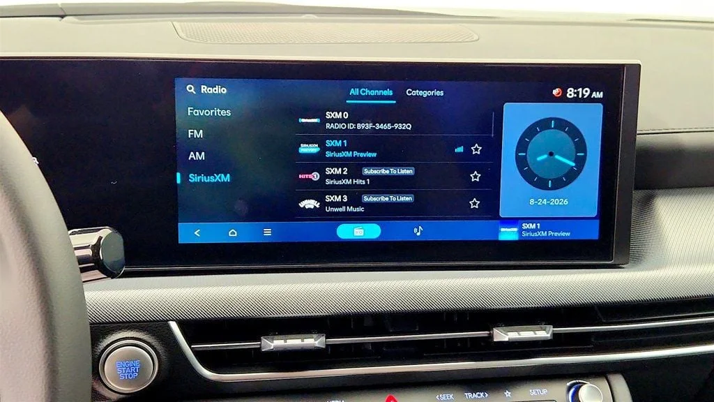 Used 2026 Transmission Blue Hyundai SE FWD image 17