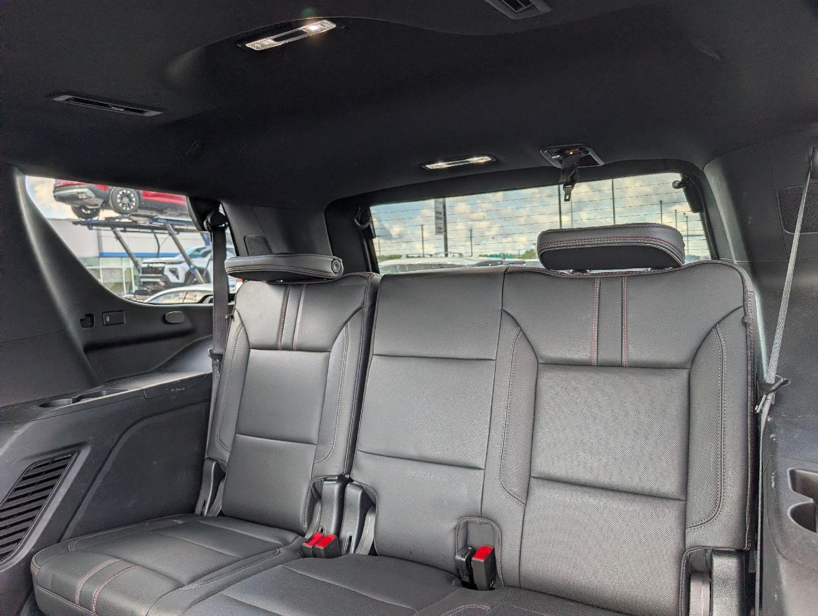 Used 2022 Summit White Chevrolet RST image 9