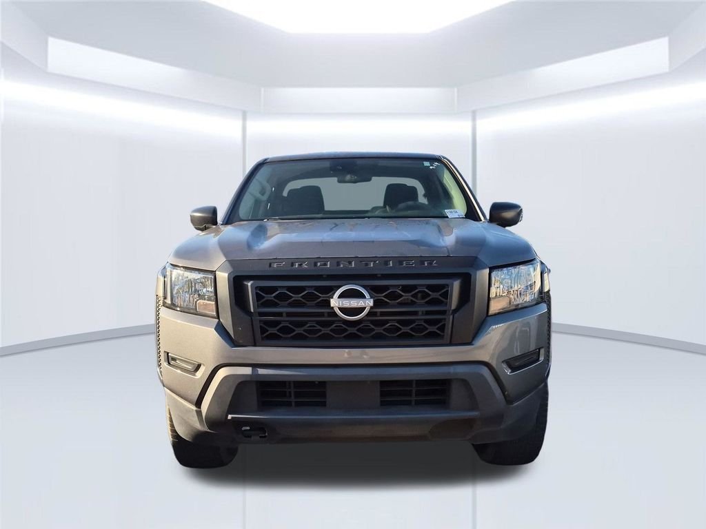 Used 2023 Gray Nissan S image 6
