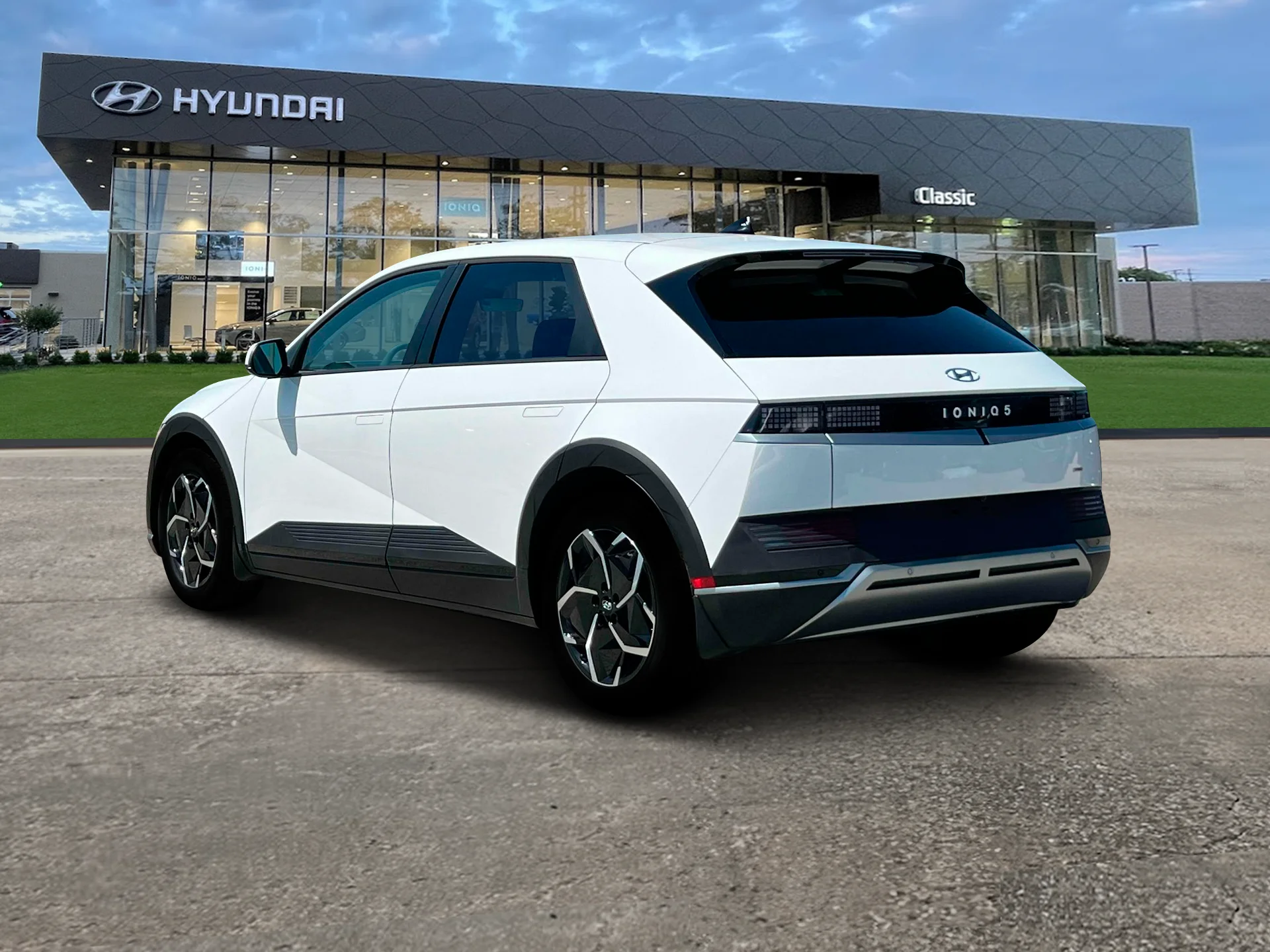New 2024 Atlas White Hyundai SE image 5