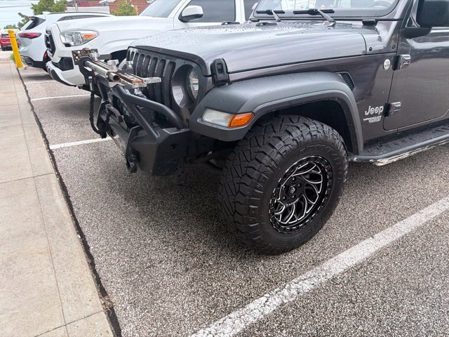 Used 2020 Gray Jeep Sport S 4x4 image 6