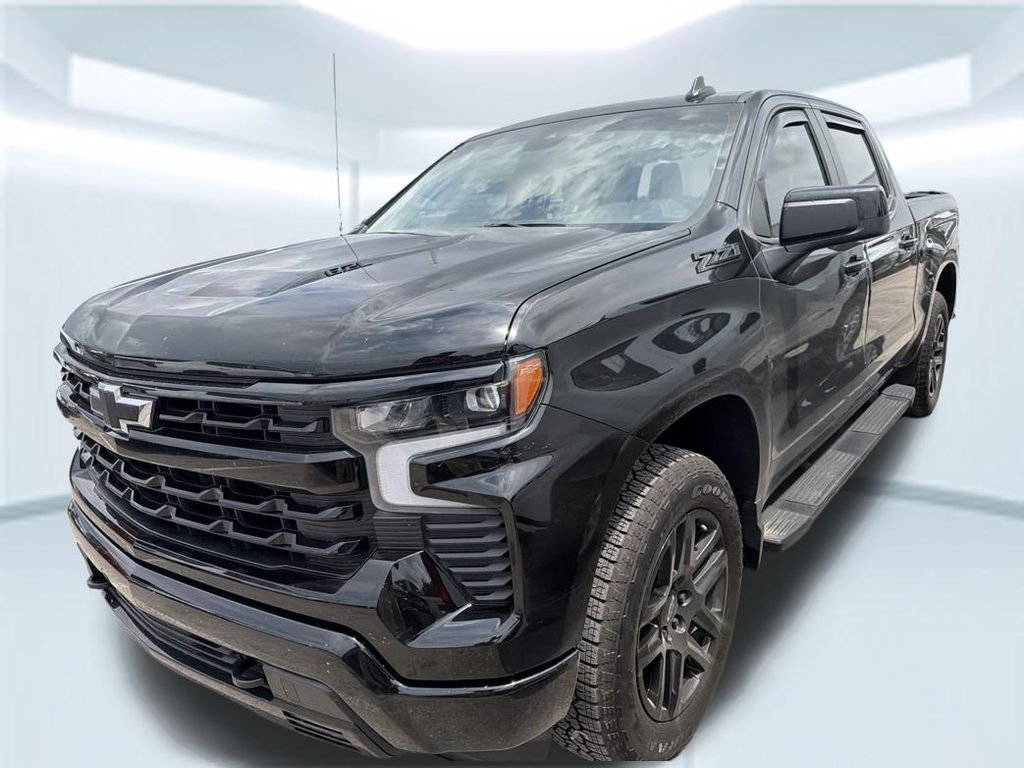 Used 2025 Black Chevrolet RST image 4
