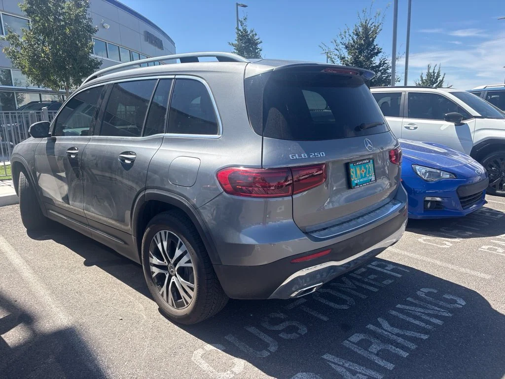 Used 2026  Mercedes-Benz GLB 250 image 5