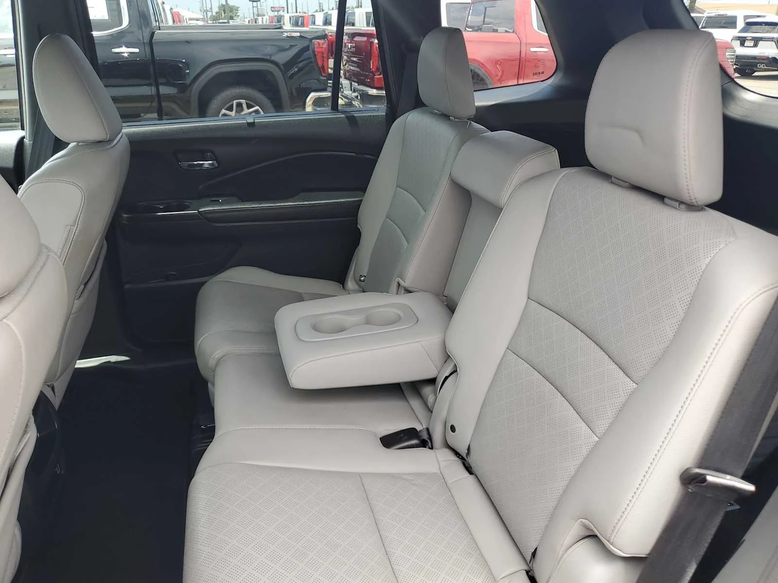 Used 2020  Honda EX-L image 18