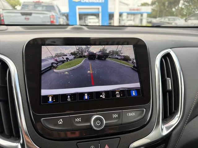 Used 2024 Iridescent Pearl Tricoat Chevrolet Premier image 24