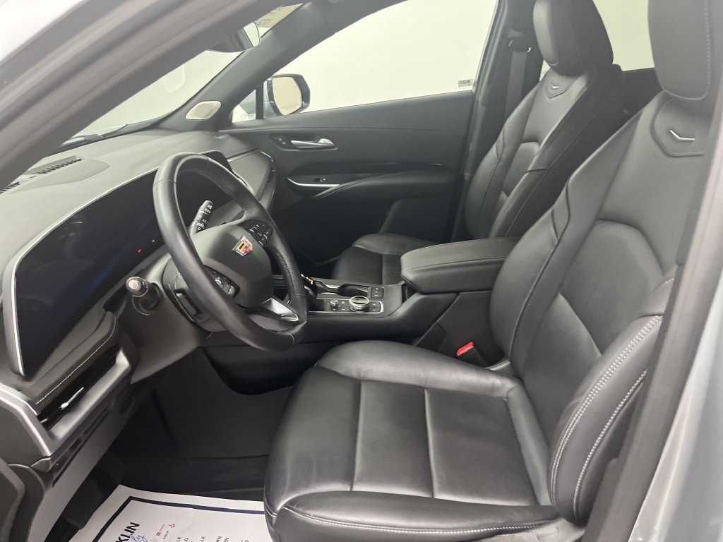 Used 2024 Silver Cadillac Luxury image 14