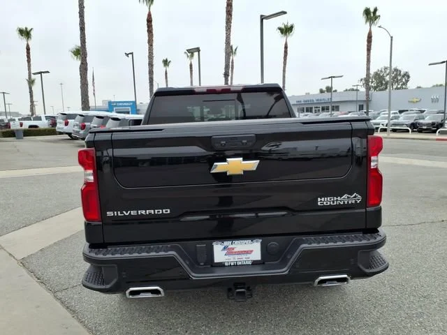 Used 2025 Black Chevrolet High Country image 8