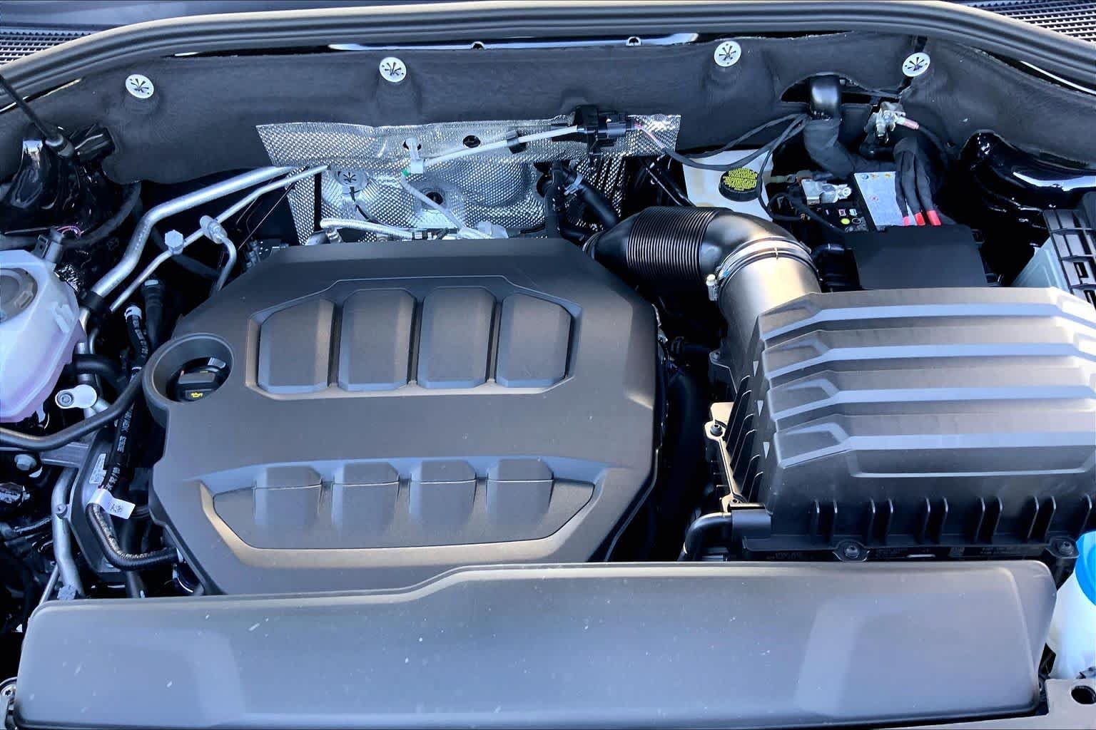 New 2026 Deep Black Pearl Volkswagen 2.0T SE image 16