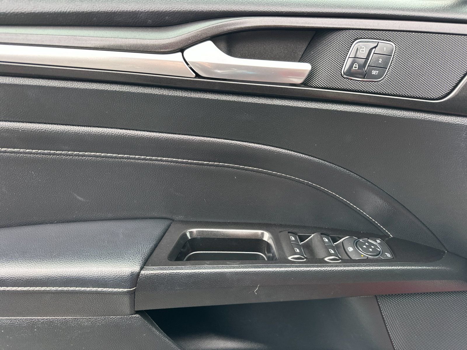 Used 2017 Red Ford Titanium image 10