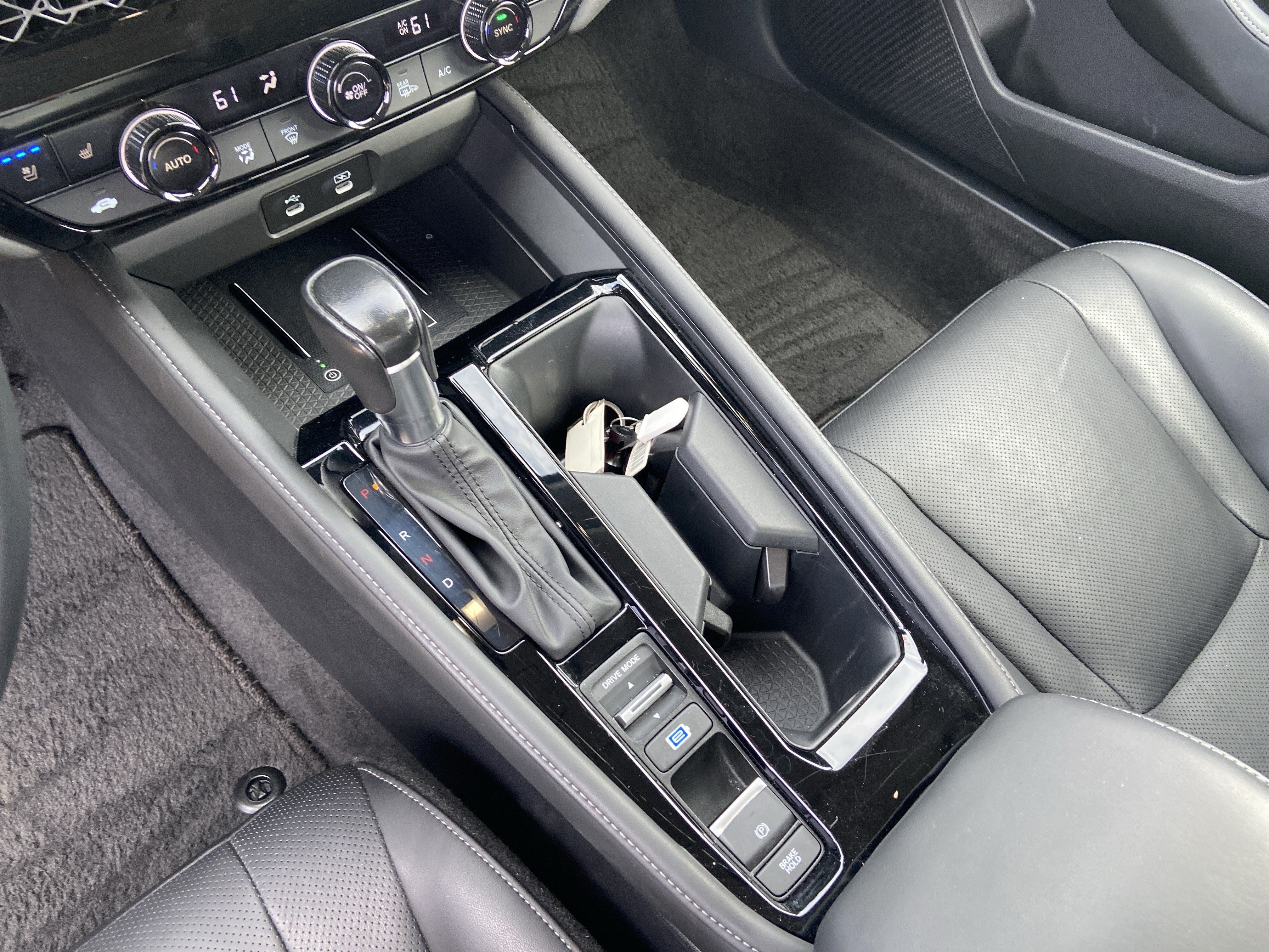Used 2023 Urban Gray Pearl Honda Touring image 24