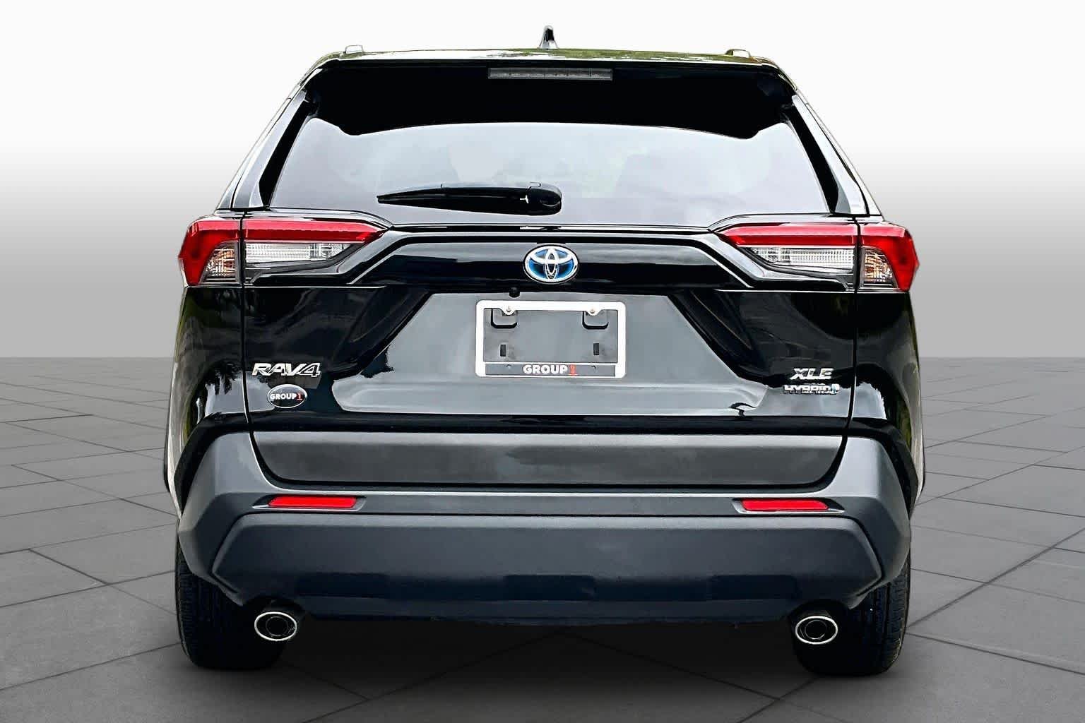Used 2023 Midnight Black Metallic Toyota Hybrid XLE image 5
