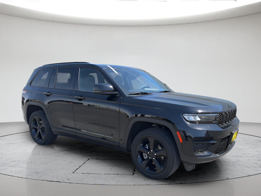 Used 2023 Black Jeep Altitude X image 1