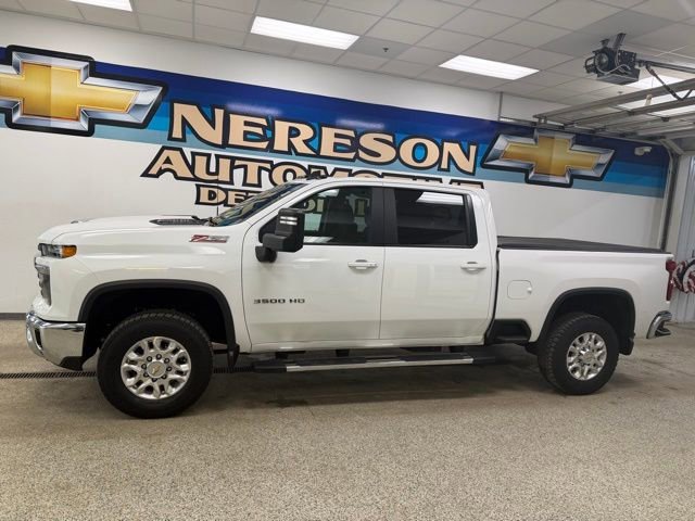 Used 2024 Chevrolet Silverado 3500HD LT with VIN 2GC4YTE74R1142600 for sale in Detroit Lakes, Minnesota